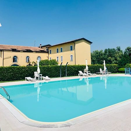 Villa Zanina Sonia Apartment Пескьера-дель-Гарда Экстерьер фото