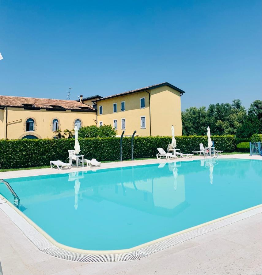 Villa Zanina Sonia Apartment Пескьера-дель-Гарда Экстерьер фото