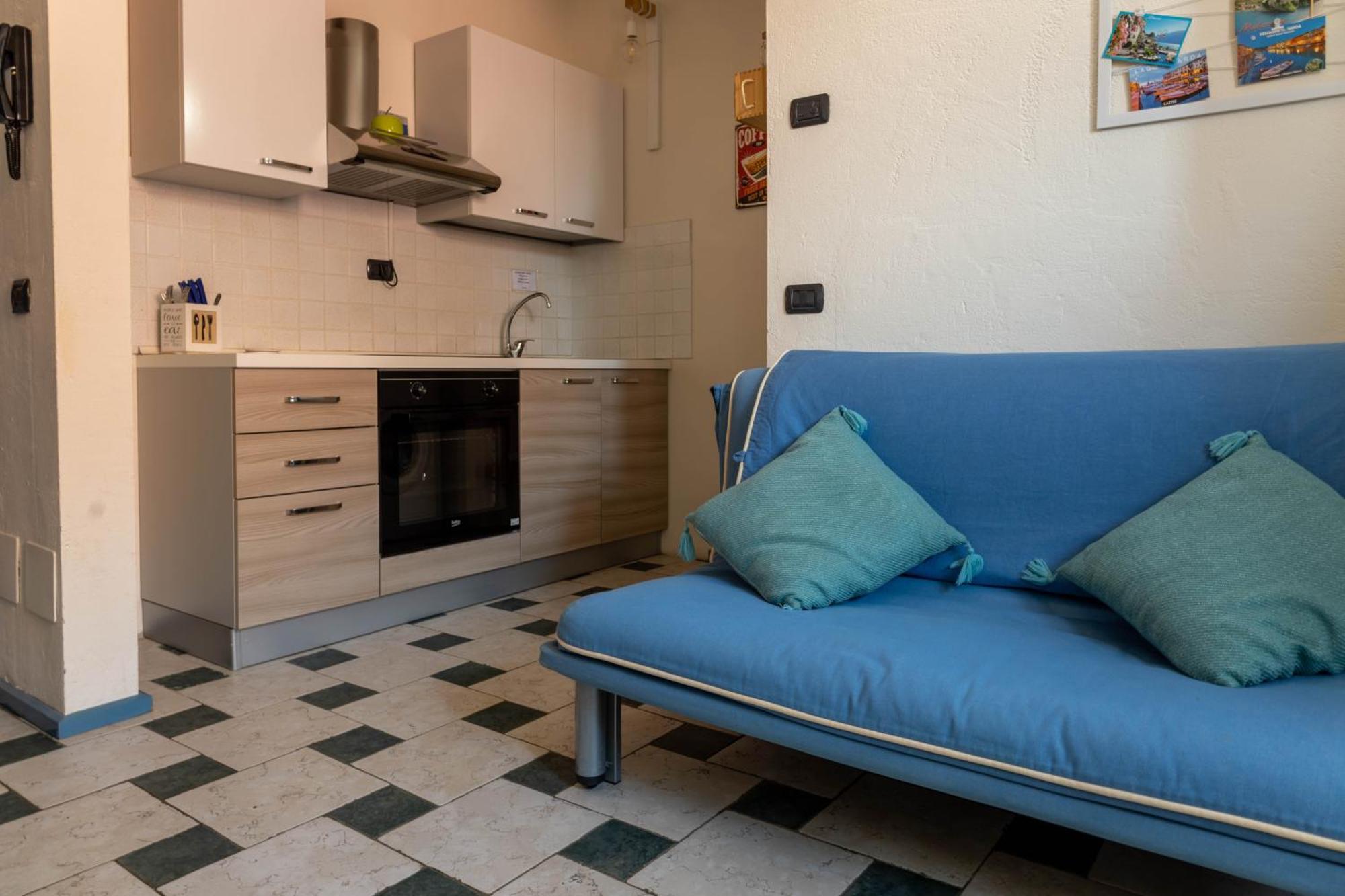 Villa Zanina Sonia Apartment Пескьера-дель-Гарда Экстерьер фото